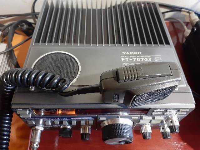 FT-757GX - YAESU | RADIOTROCA